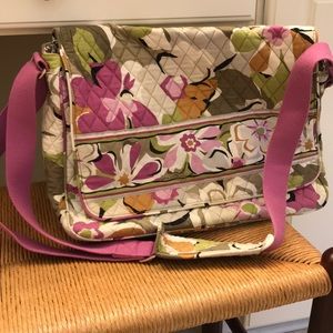 💰 2 for $20 💰 Vera Bradley Messenger Bag